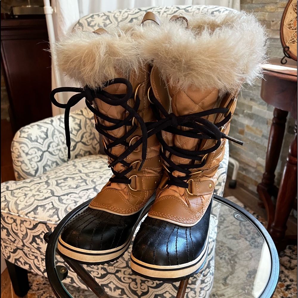 Sorel winter boots, barely worn